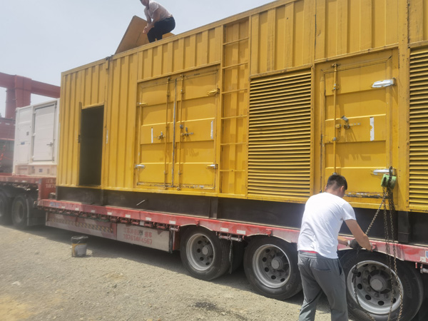 赣州发电机出租100KW发电机需要什么规格的电缆线？